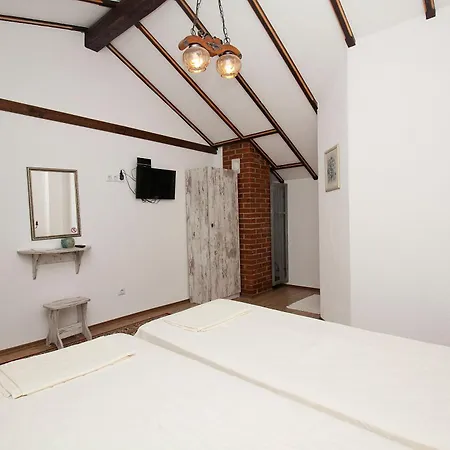 Villa Kozareva козаревата Elech